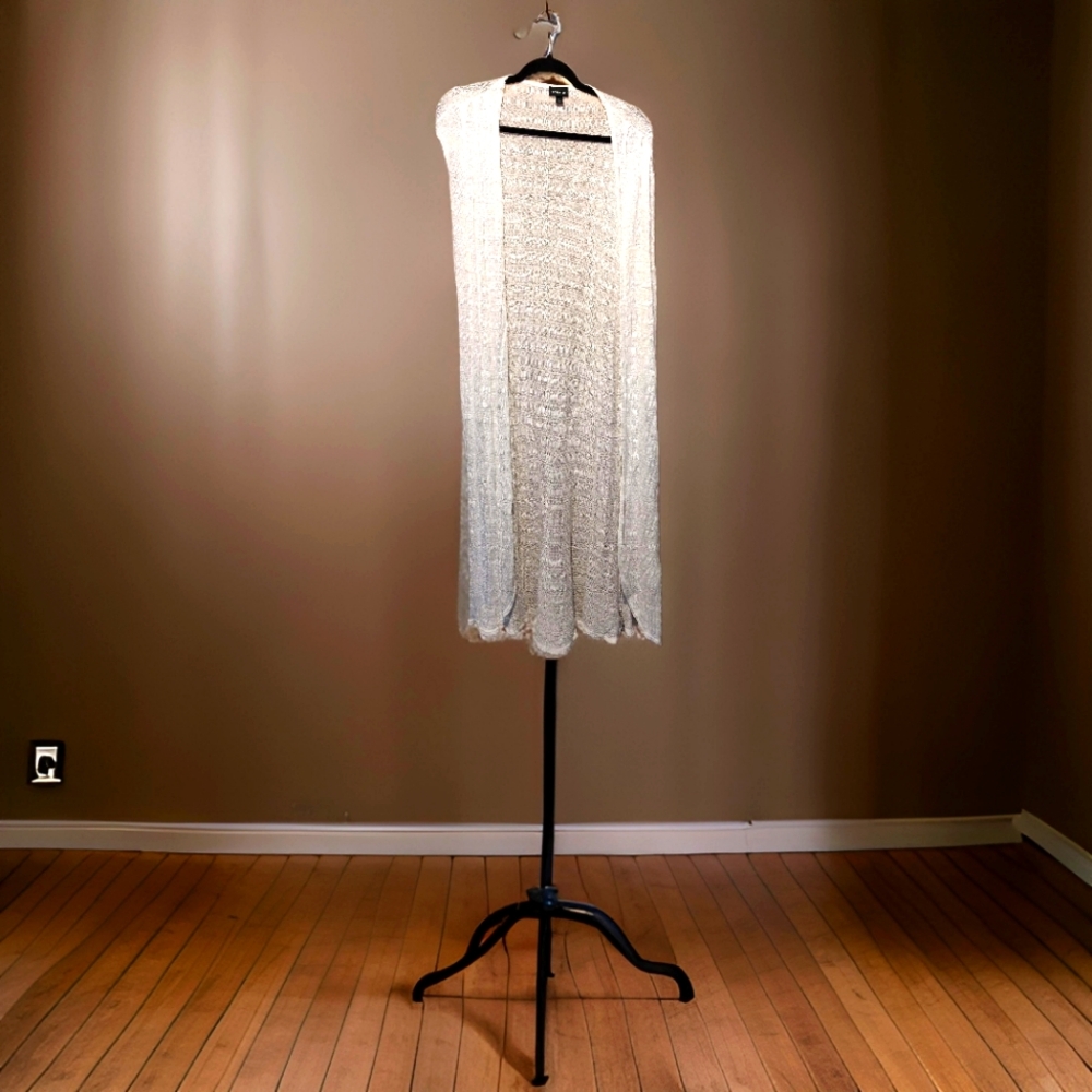 torrid brand white sleeveless sweater. size 12
